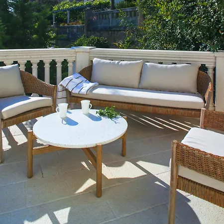 Captain's View Seaview & Pool Villa *