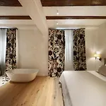 Captain's View Seaview & Pool Villa *