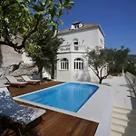 Captain's View Seaview & Pool فيلة دوبروفينك