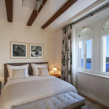 Captain's View Seaview & Pool * 두브로브니크