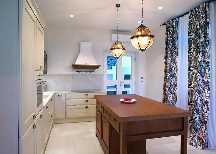 فيلة Captain's View Seaview & Pool