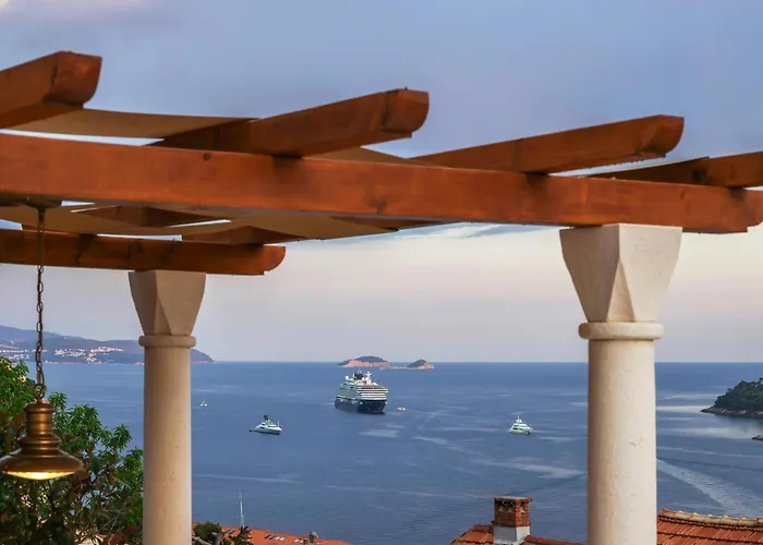 فيلة Captain's View Seaview & Pool *