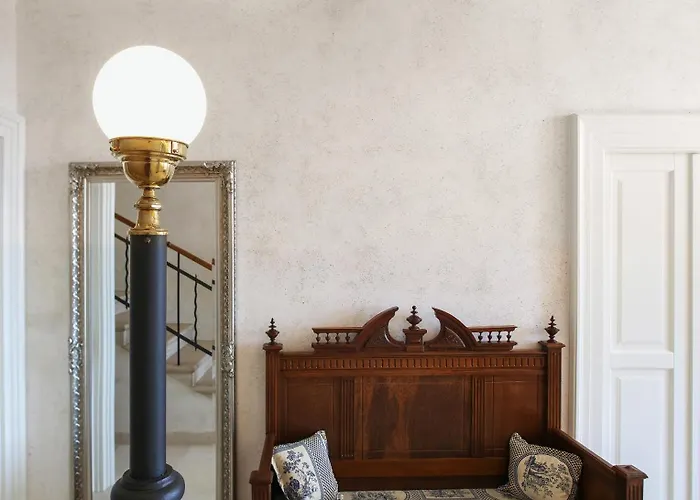 Captain's View Seaview & Pool