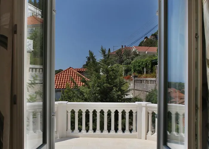 فيلة Captain's View Seaview & Pool *