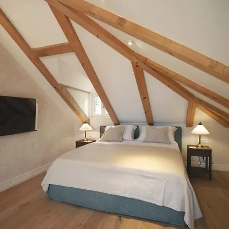 Captain's View Seaview & Pool Villa *