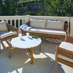 Captain's View Seaview & Pool Villa *